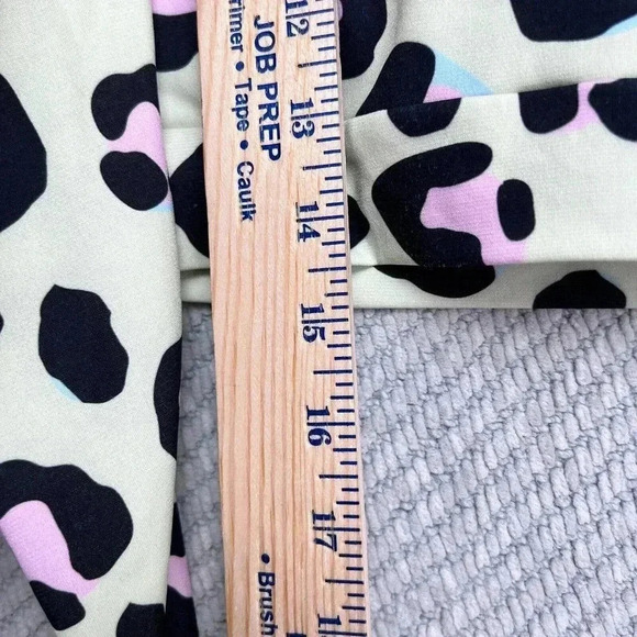 Venus Womens Lime Green Cheetah Puff Sleeve Crop Blouse Xs Faux Wrap Stretch - Picture 7 of 7